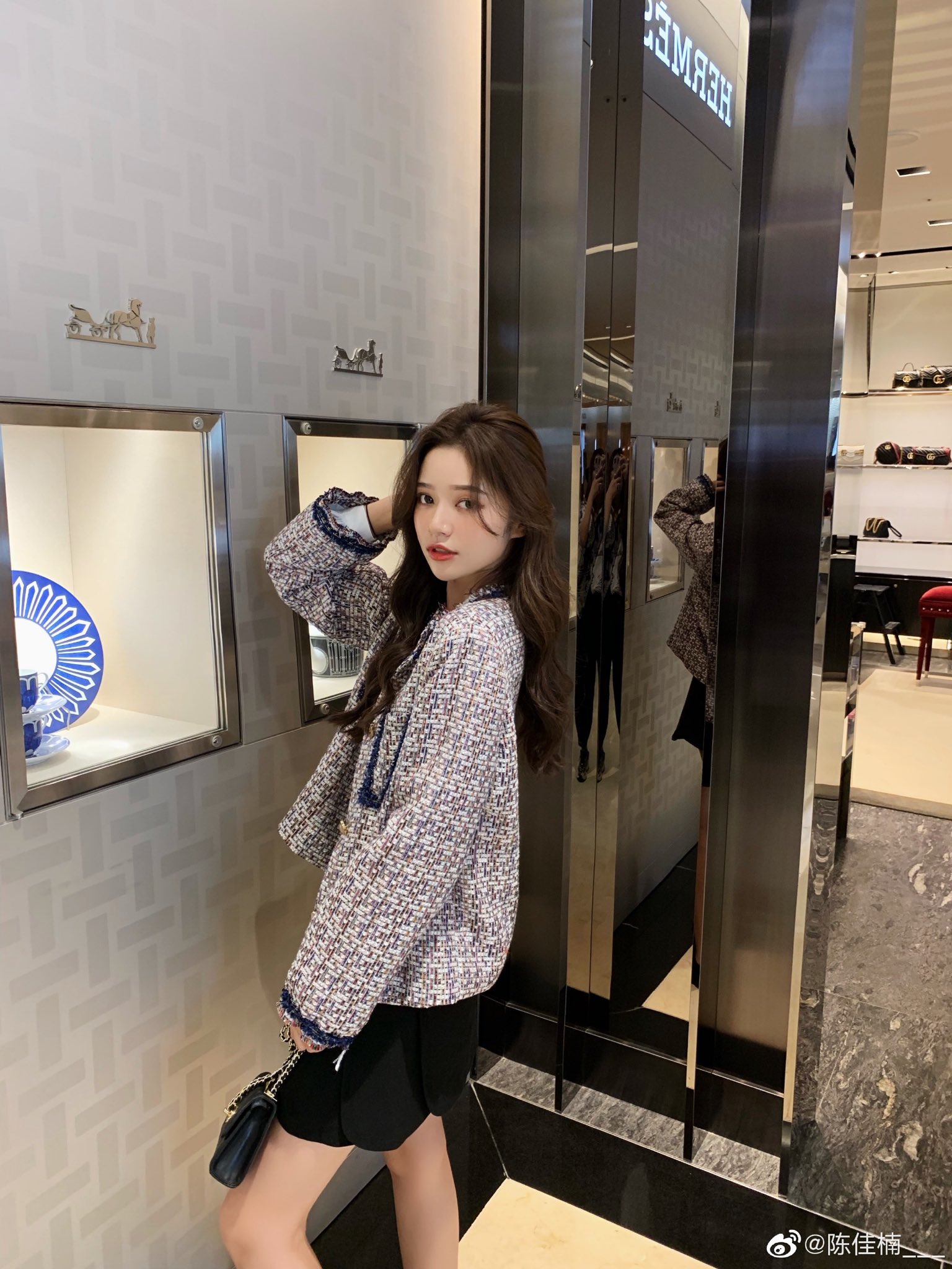 تويتر 包子 على تويتر 美しい中国人の女の子の投稿をすると この子のインスタ教えてください と聞かれるけど もしかして中国 人の子 芸能人 有名网红除く も当然instagramをしてるものだと思ってます 金盾 ｸﾞﾚｰﾄ ﾌｧｲｱｳｫｰﾙ というインターネット規制の事は 皆