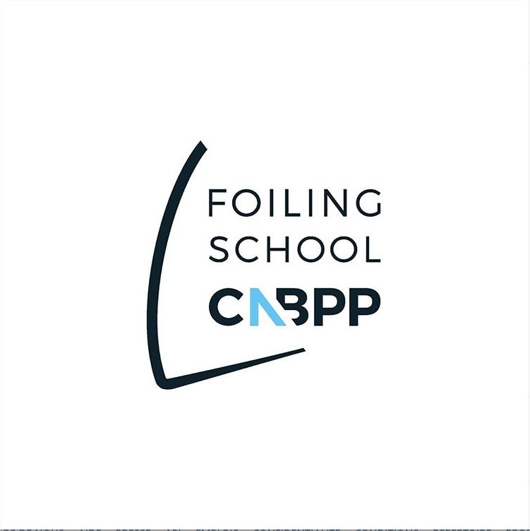 #BRANDING | Merci au club nautique <a href="/CNBPPOfficiel/">CNBPP Officiel</a> de nous avoir fait confiance pour l'identité graphique de sa Foiling School, du logo à l'esthétique de leur flotte #FlyingPhantom

#voile #nautisme #foiling #boat #design #graphism #CreativeManufacture