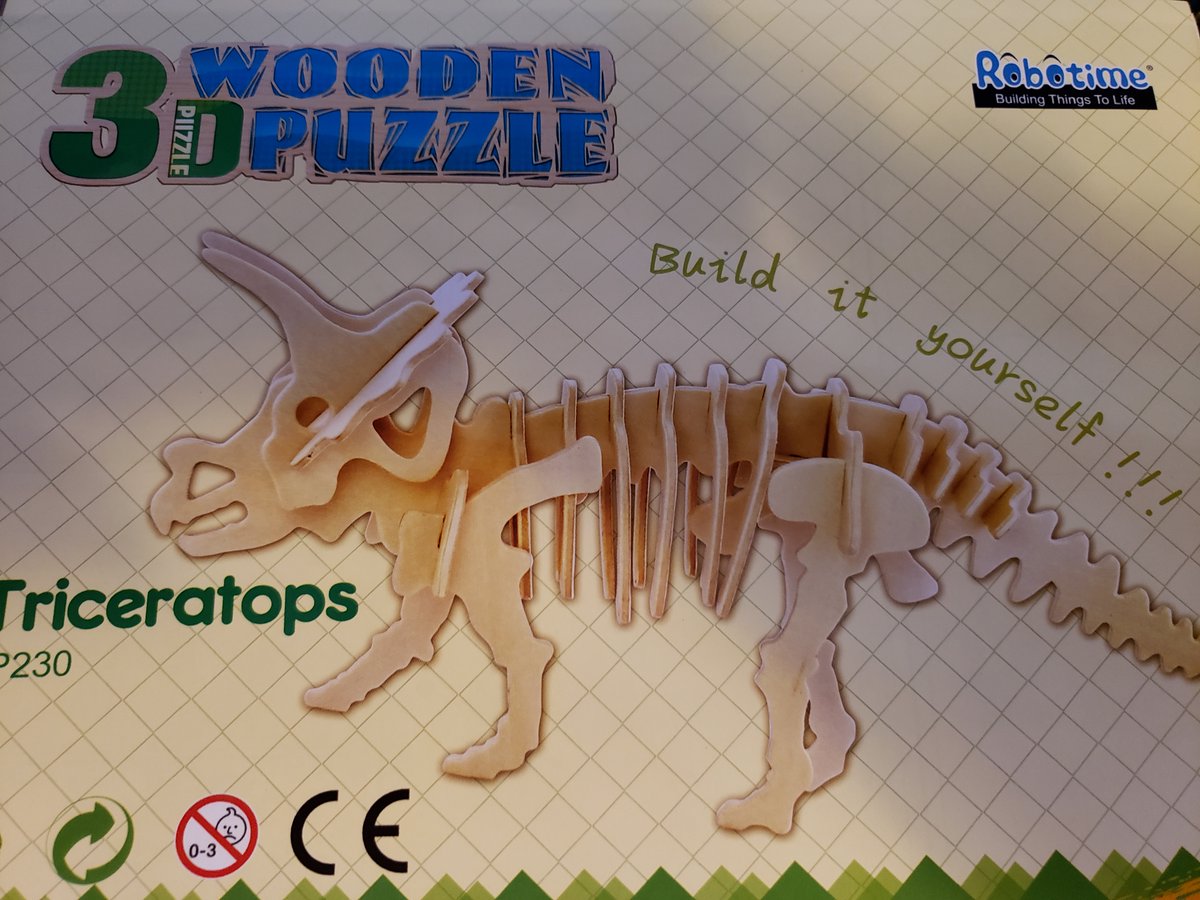 TalliaChant's tweet photo. I'm tryin to put together this dinosaur and man it's hard. I guess sometime adults is useful for somethin. Mite be handy to have one around sometime https://t.co/ppIKW5nTeG
