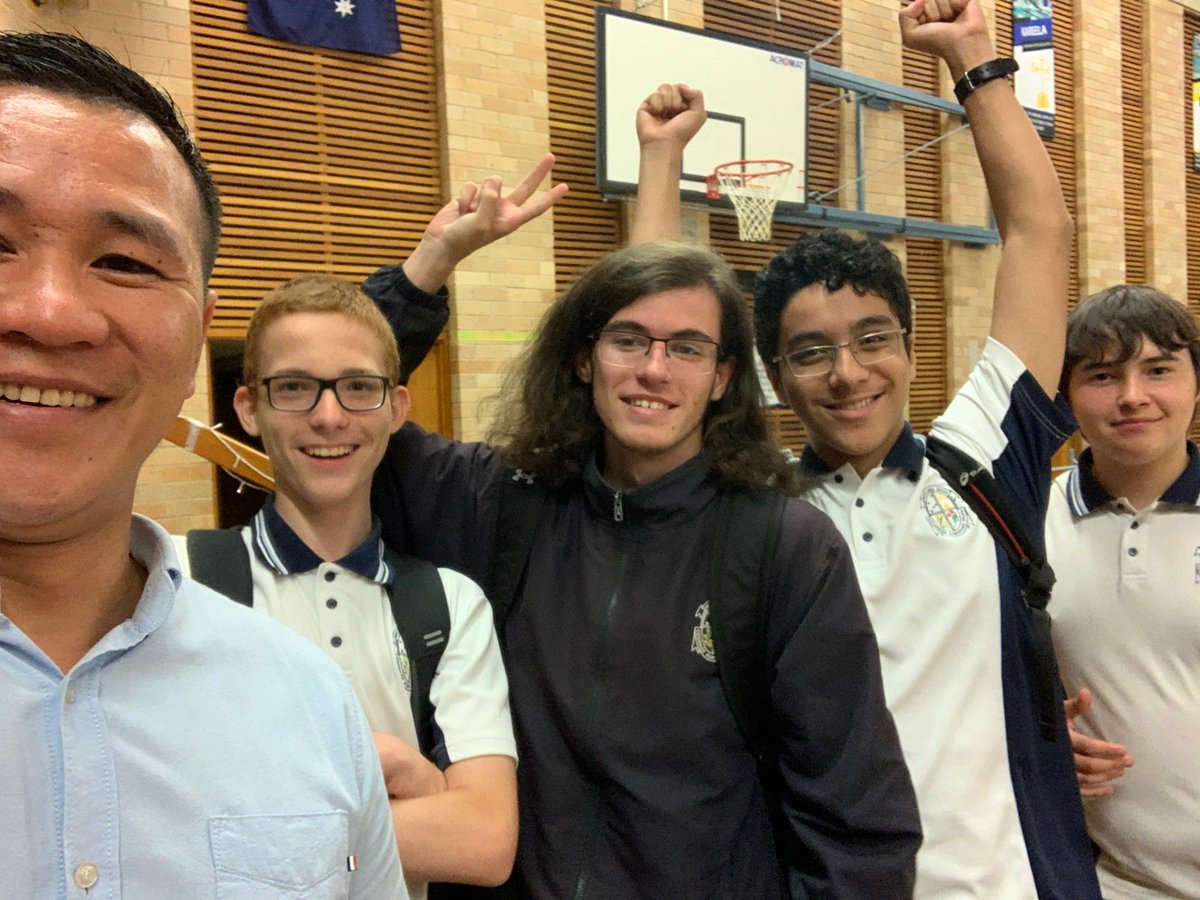 mrthoang's tweet photo. Mitchell High School year 11’s ‘Life Ready Program’ - good questions, great students &amp; awesome teachers!  #inspire180project https://t.co/pyTRILHxk9