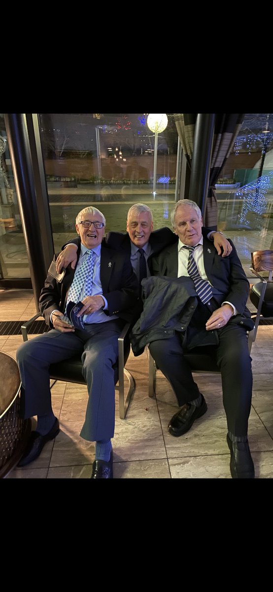 KitsOnHangers's tweet photo. Good Night With The Boys ....#DerekTemple #BigJoeRoyle
Great stories ๐๐@tommywheeldonjr @JWheelo @KitsOnCoaching https://t.co/Pa4GxRni8x