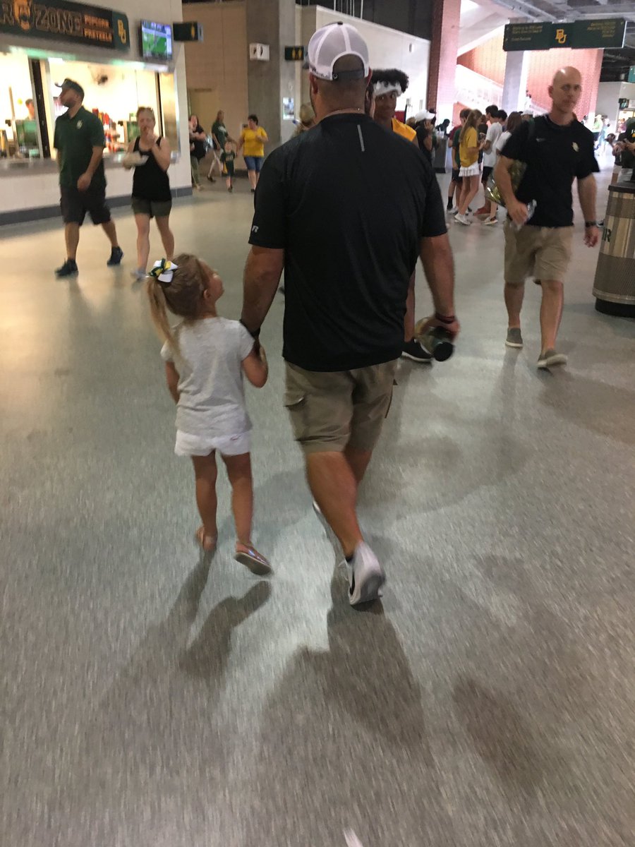 TylerMHarwell's tweet photo. #girldad https://t.co/tqCFIxzFd1