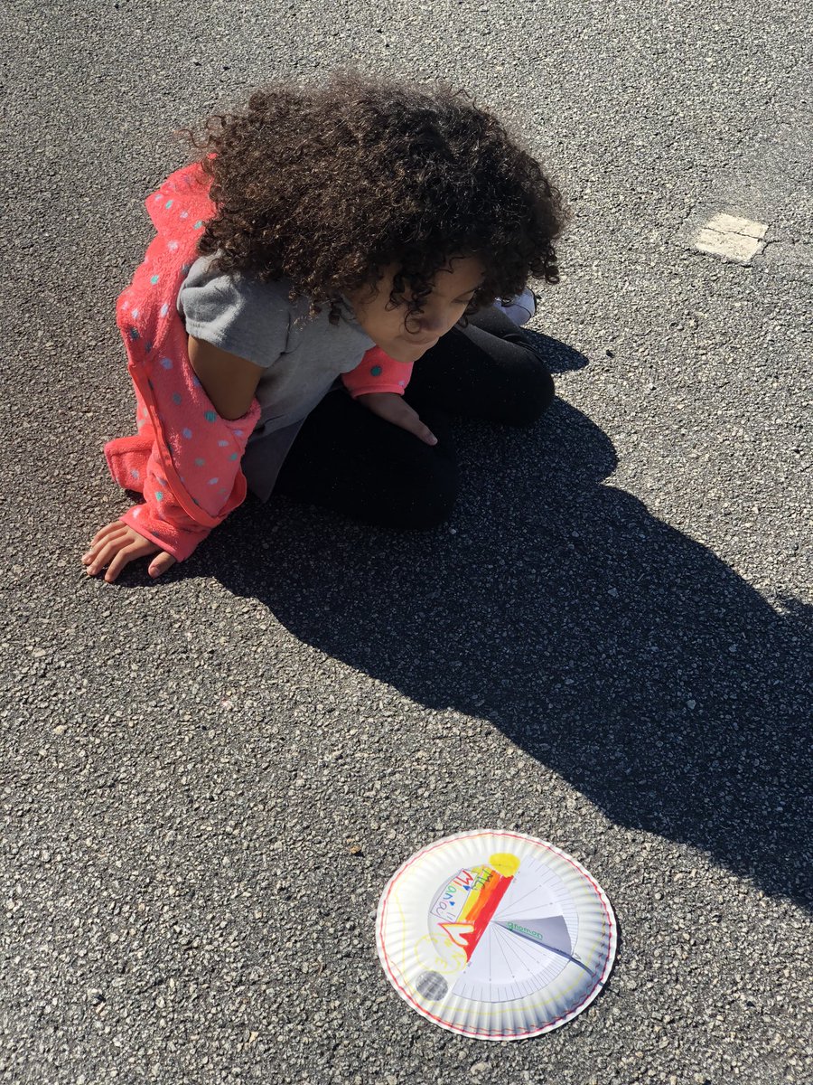 BrandMedlin's tweet image. We finally had a beautiful day to use our sun dials! We had fun measuring our shadows and seeing how they changed throughout the day. We also did a chalk outline of a sign’s shadow and predicted where it would be in 2 hours. #2ndgrade #simplescience