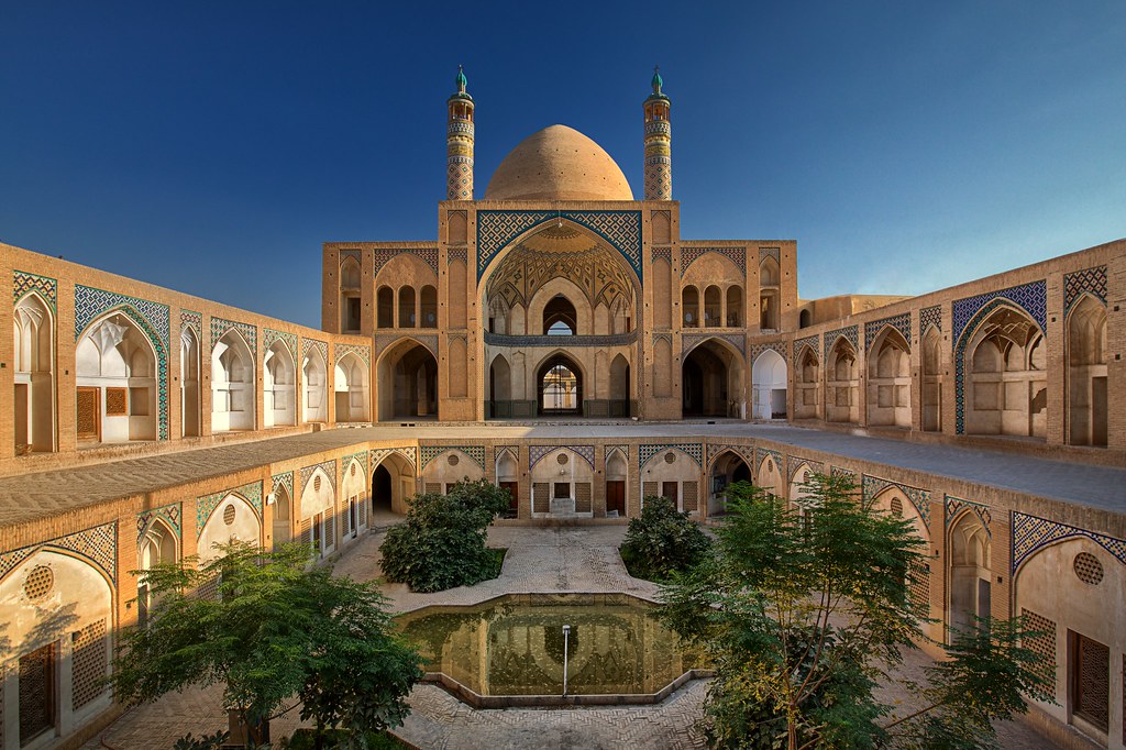 For this evening's addition to my Iranian cultural heritage site thread it's another beautiful Mosque. Agha Bozorg Mosque is in Kashan, Iran. It was built in the late 18th century. It also houses a theological school (Madrasah).