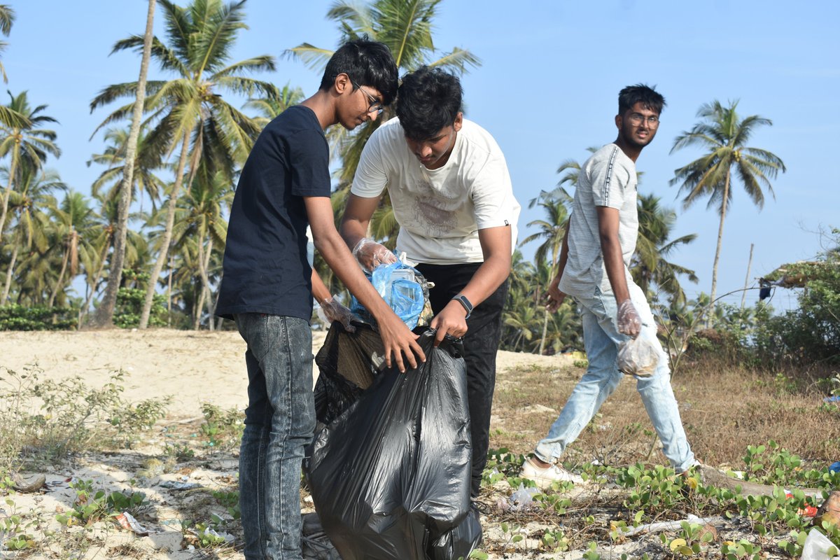 NITGoa_Official's tweet photo. "Clean and green makes perfect scene."
as a part of our annual #Techno_Cultural fest #Saavyas'20 , Beach Cleaning Drive was conducted at Colva Beach.
#SwachhBharat #BeachCleanDrive #IntiativesofMHRD
@HRDMinistry | @SwachhBharatHRD | @DrRPNishank | @goacm https://t.co/fVsfuqmCyq