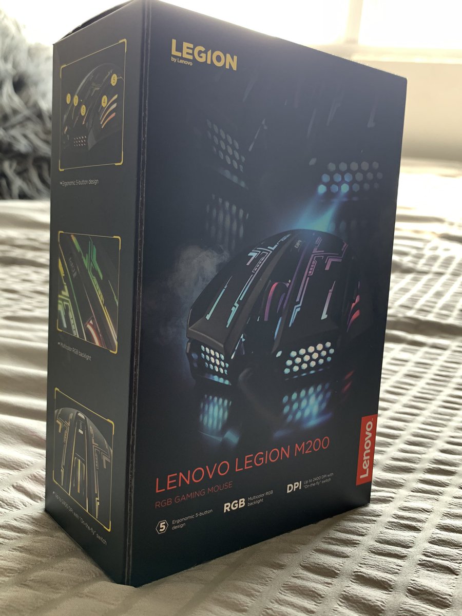 Hazz's tweet photo. GIVEAWAY ON STREAM TONIGHT BOYS

3 x M200 mice
2 x K500 keyboards 
3 x Legion drawstring bags 

8 total winners, MUST Like, Retweet, 
Follow myself &amp; @LenovoLegionANZ 

*WINNERS DRAWN AT 8PM AEDT on stream at https://t.co/ufwThw5Fkt tonight! 

Goodluck 💕💕💕 https://t.co/u631JErAiQ