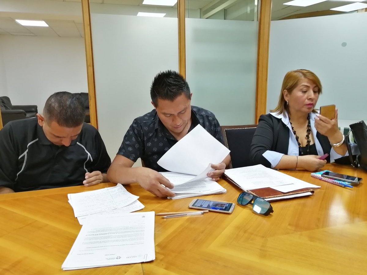 equipo_nuevo's tweet photo. La comitiva CDMX saliendo de la reunión en @SSaludCdMx con grandes avances en su continuidad laboral @Claudiashein @INSABI_mx @GobCDMX @SSalud_mx #SeguroPopular #ETNSS #AMLO @Juanferrer62 https://t.co/T79HxatXgj