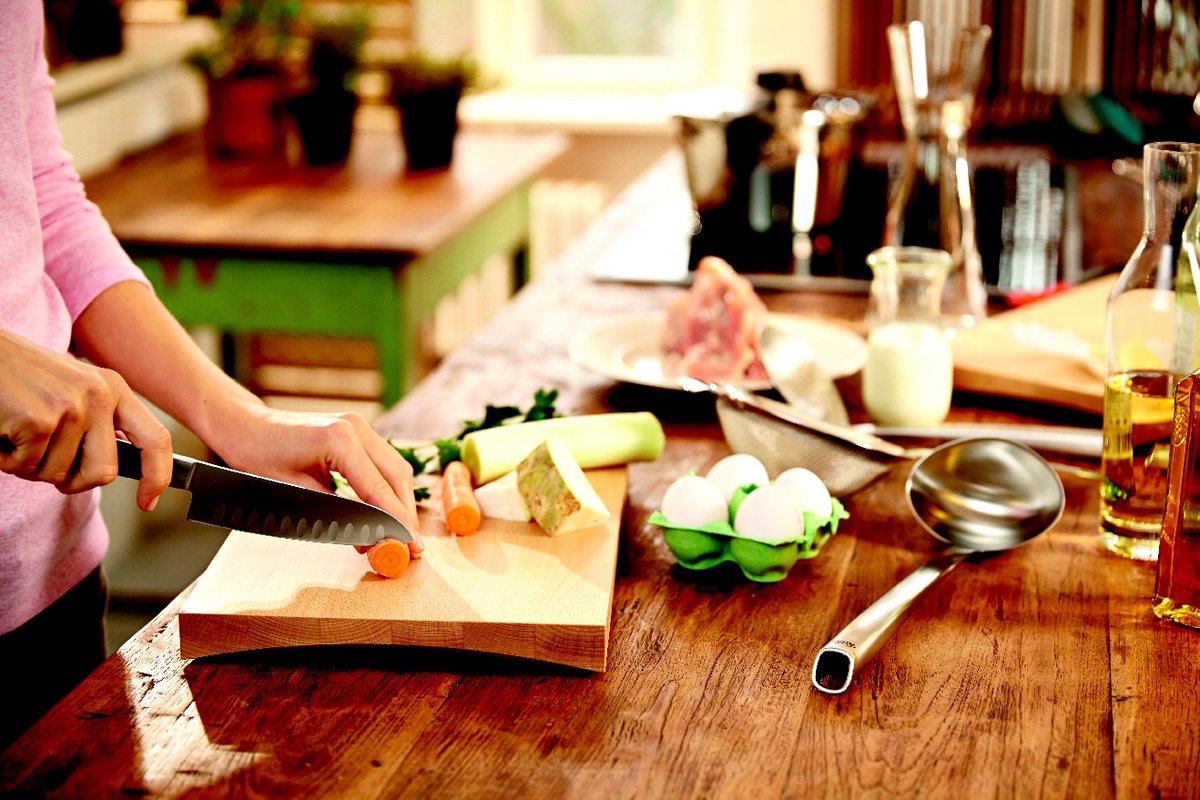 FisslerColombia's tweet photo. Los cuchillos de la marca alemana Fissler son forjados en una sola pieza, anticorrosivos que sin duda alguna  duraran por mucho tiempo en tu cocina. 
 https://t.co/6TcCfMMBYp #cuchillos #medellin #pereira #bogota #colombia #soyfissler https://t.co/MYajADhjg2