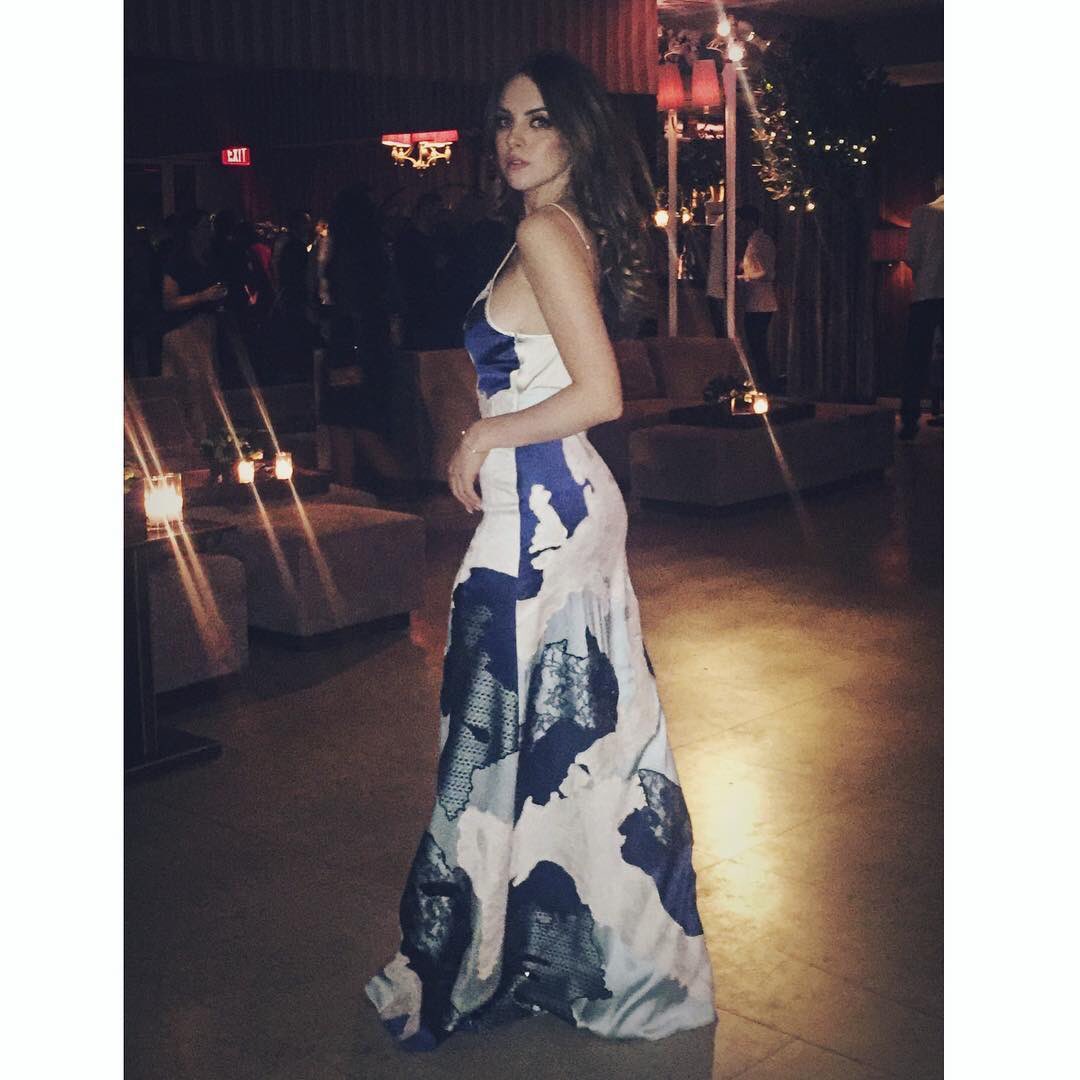 throwbackgillz's tweet photo. “Magical evening in a magical dress. #Bazaar150 #LaPerlaLiberation @laperlalingerie @harperbazaarus @juliahaart #Sponsored”
(No caption for the second picture) https://t.co/iUthUjSdZR