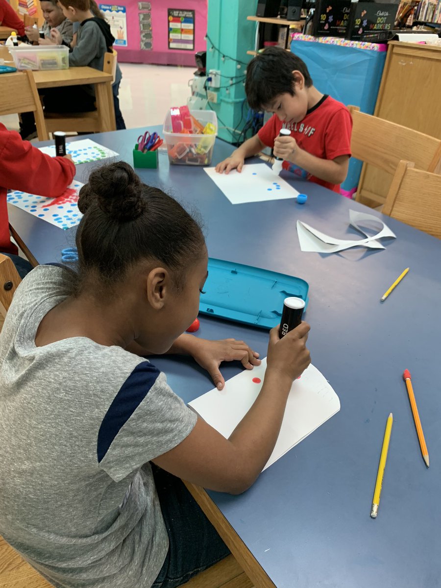 library_kes's tweet photo. My Art through Literacy project materials arrived. I was so excited about all my stuff that the students already did an activity with them today! Thank you to @DonorsChoose for giving us opportunities to make projects possible! Thank you to the match from the anonymous art donor! https://t.co/x2QLy9ZyUS