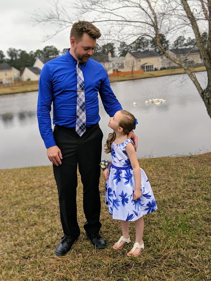 BKHesseltine's tweet photo. “Every man wants a boy, but every man needs a daughter” #girldad #RIPKobe #RIPGianna #RIPAltobelliFamily #RIPChesterFamily #RIPAraZobayan #RipMauser https://t.co/FKfx022GiP
