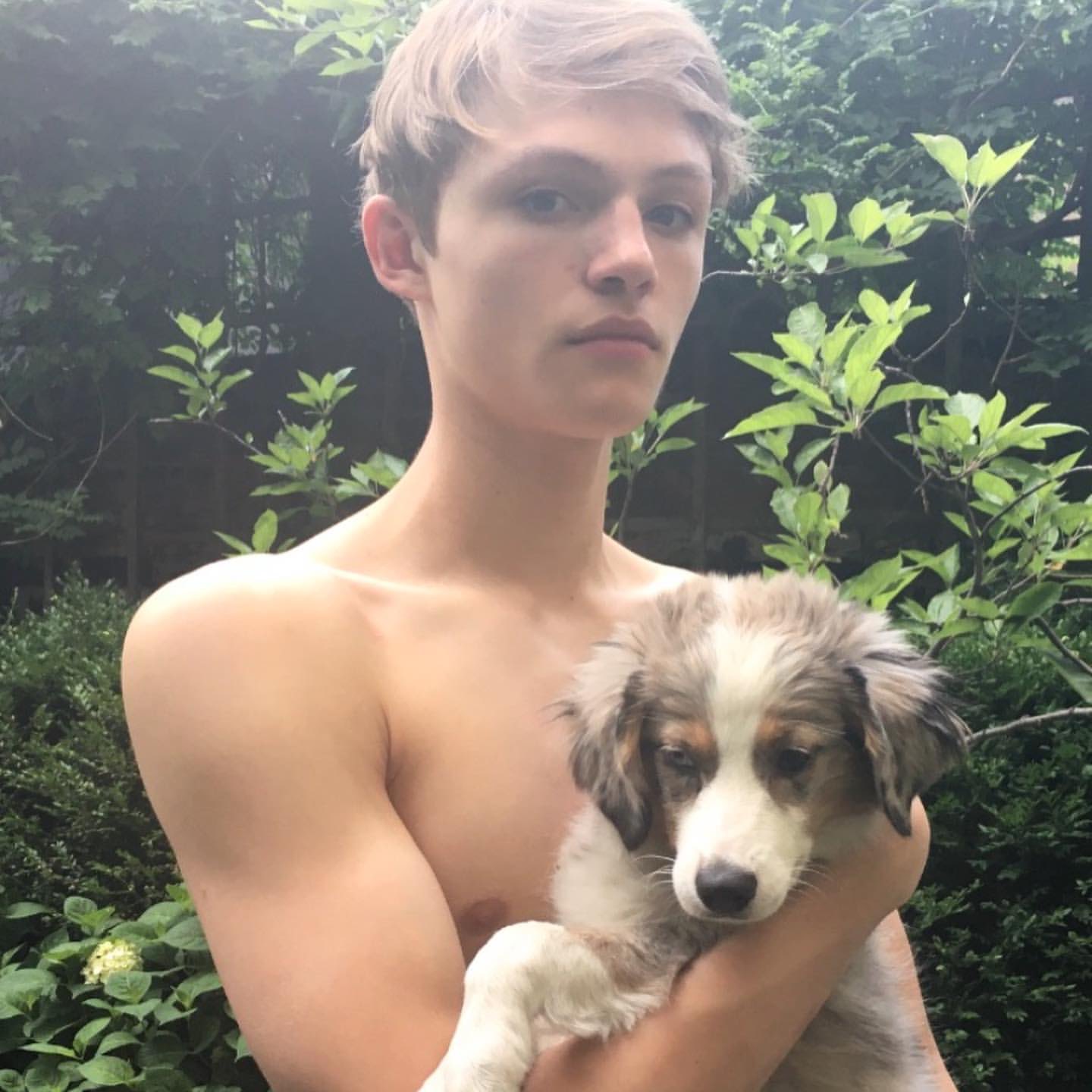 ノーマン リーダス 画像bot ノーマンの元パートナー ヘレナ クリステンセンとノーマンとヘレナの息子ミンガスくん T Co C3hfcnbdyj