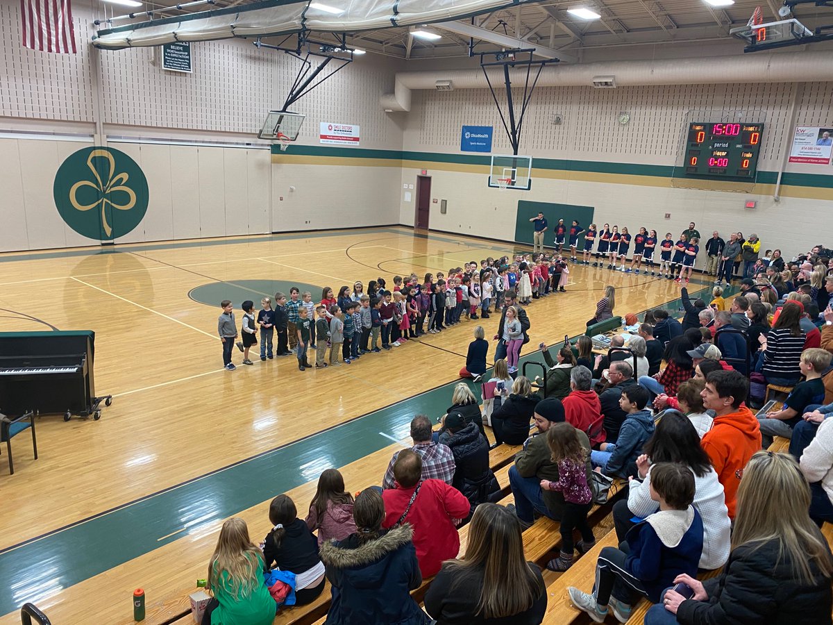 KMSAthletics's tweet photo. Big shout of thanks to our friends at Scottish Corners Elementary school 
AM and PM kindergarten classes sing the National Anthem for tonight’s girls hoops vs SW Jackson

@KarrerMS 
@sceDCSD 

👊🏻💪☝️🔥☃️ https://t.co/8JyNnbU6Ph