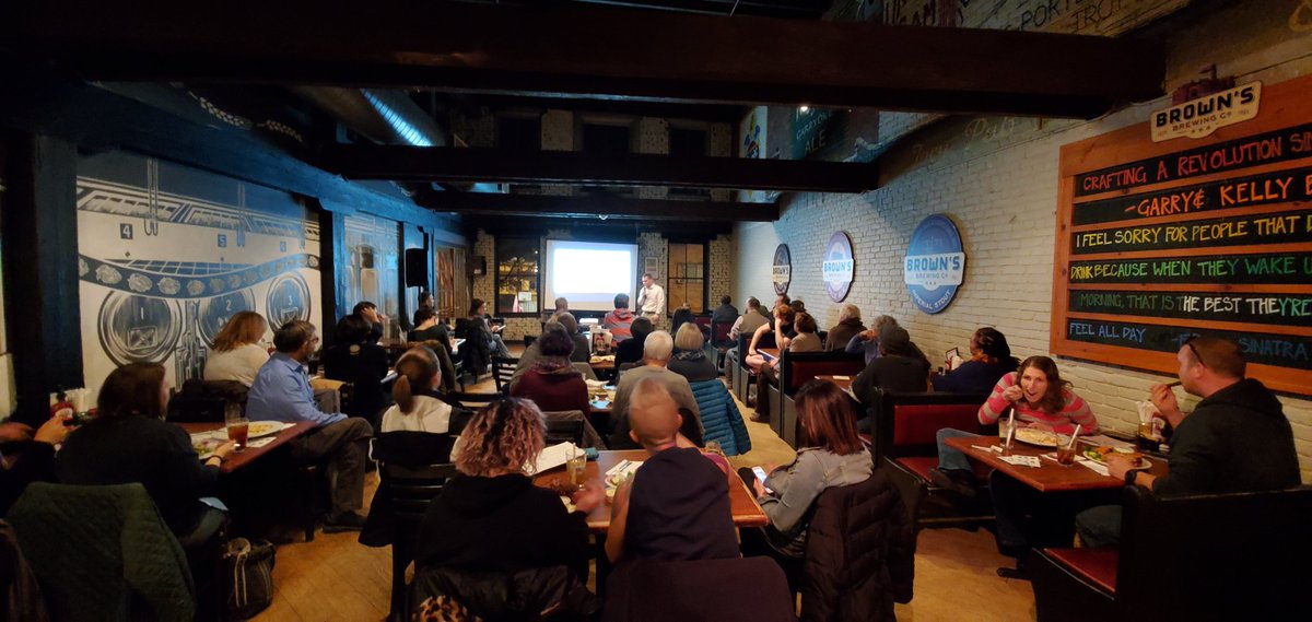 CapSciNY's tweet photo. Science on Tap is looking good tonight @brownsbrewing! Come check it out if you are around. Room is filling up fast. #capsci #science #troyny #troy #sciencetwitter https://t.co/kmtHmU7zDw