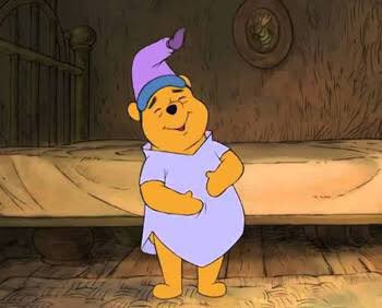 考える水瓶 バスローブとあれ買おうかな プーさんが寝る時被ってる帽子 あれはおそらく髪乾かすための帽子だからプーさんがなぜ被ってるかは謎w