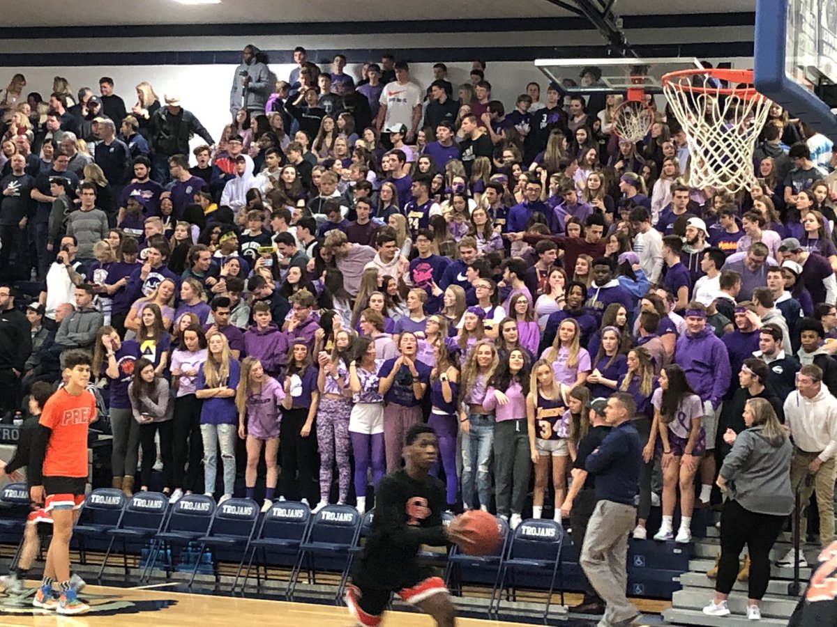 ETNreisenweber's tweet photo. Pretty cool thing by both student sections. McDowell dressed in purple for #AJO and I’m guessing Prep knew that and dressed in yellow to complete the @Lakers colors in honor of Kobe. https://t.co/IgpzVmdSMb