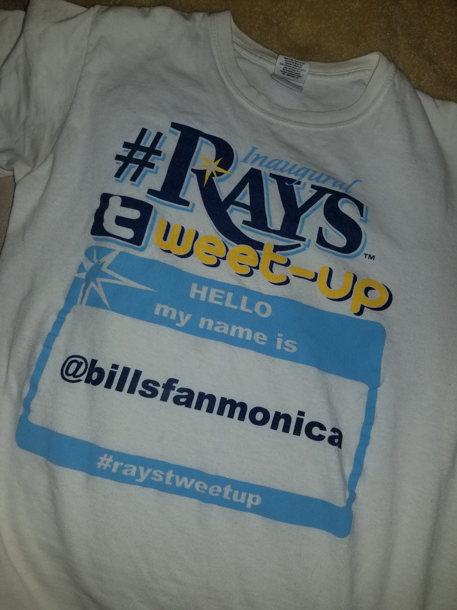 billsfanmonica's tweet image. SEE @rogerontheradio @JPOnYourRadio @RadioBrett ! The @RaysBaseball had a Tweet Up,  @darrenrovell sang the national anthem, and I was there and got the tshirt! 😃 #itsathing