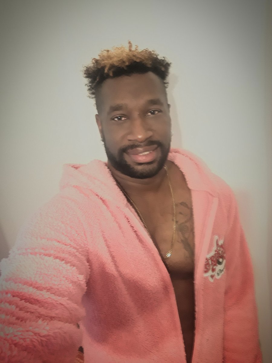 DukeDavis83's tweet photo. Onesie party!! #Party #Onesie #Blackmen #beardgang #texas #Tuesday https://t.co/Sepg8UycgU