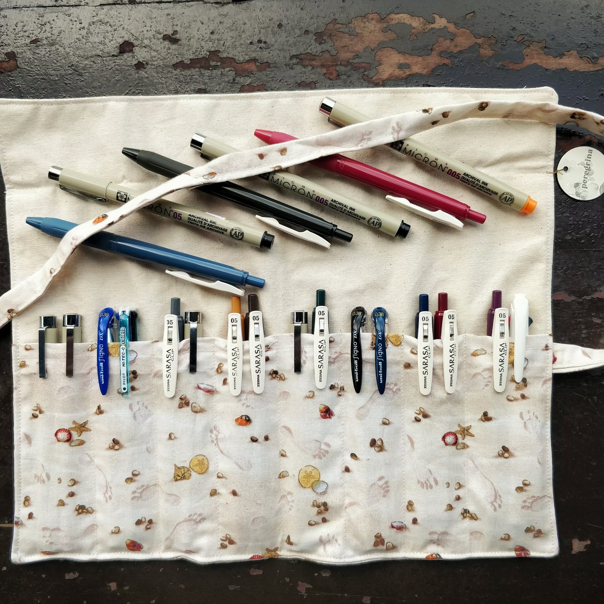CraftStoryCebu's tweet photo. How many pens can your art roll hold? ✒️✒️✒️
#artroll #pen #ballpointpen #sewing https://t.co/wRdHqxzjq1