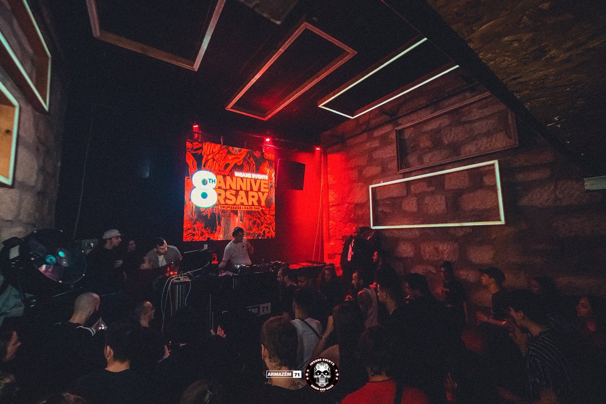 INSANEEVENTSPT's tweet photo. Obrigado a todos os presentes nesta noite fantástica!!
#8thAnniversary #Armazém71 #InsaneEvents #Porto https://t.co/DbNrswW29i
