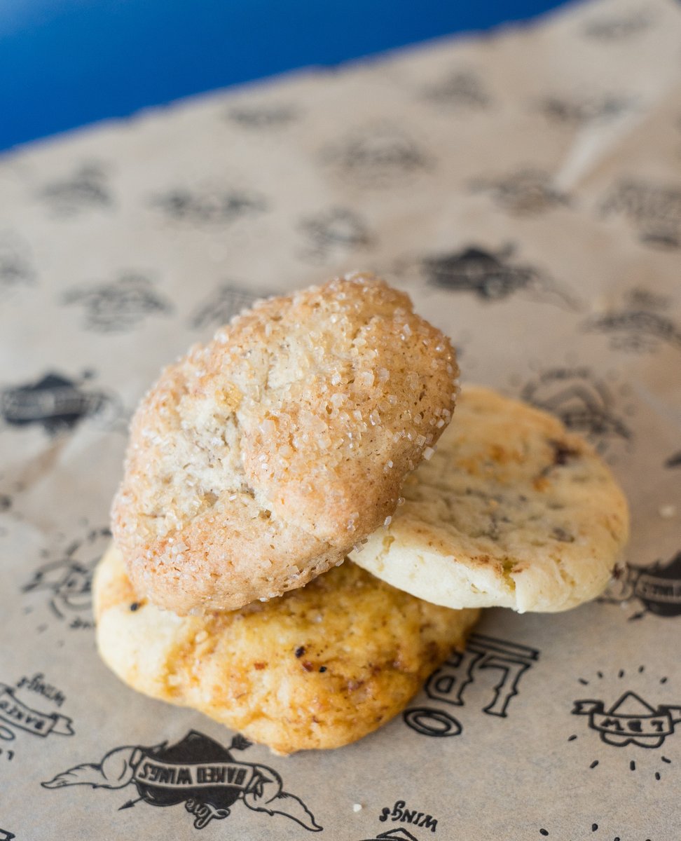 LoveBakedWings's tweet photo. Fresh. Baked. [GLUTEN-FREE] Cookies. 🍪 #lovebakedwings https://t.co/m6QQW4PxBr