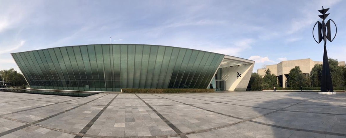 CulturaColectiv's tweet photo. ¡Mi #MuseoChallenge para este 2020 comenzó visitando el @muac_unam! Únete al reto en https://t.co/DDgDbclWDu y comparte tus fotos. https://t.co/vdDE5UwwLd
