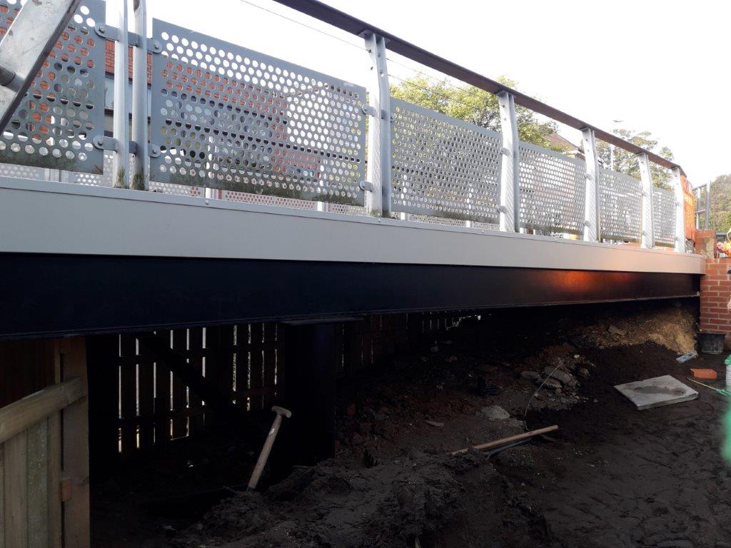 DonkinGroup's tweet photo. Another great example of how smaller projects are a key part of our business, some re-furbishment &amp; re-modelling works to an educational facility in York, scope consisted of PPC flashing replacement to an existing walkway, rainscreen cladding system install &amp; PPC door surrounds. https://t.co/KPgT5JZYyx