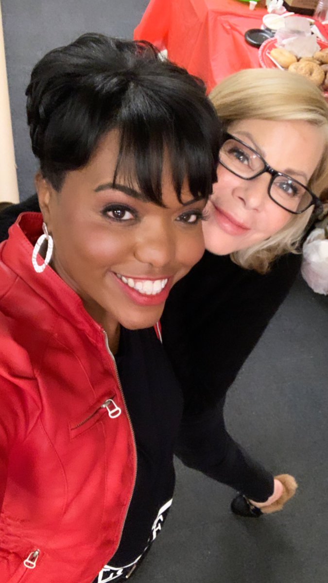 DaniWiggins6's tweet photo. REaDy ... set ... go!  Beauty stylist @DresdenBuras got me photo REaDy today!  #AdoreHer. Watch out!  The #RoadWarrior RED jacket may be coming to a neighborhood near you. 😉 https://t.co/UnFxyNtNtS
