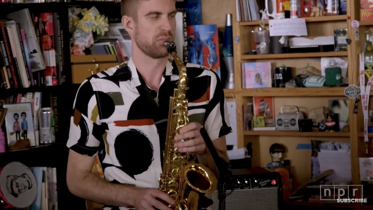 γ waveRDRRR 🏄🏽 tweet media