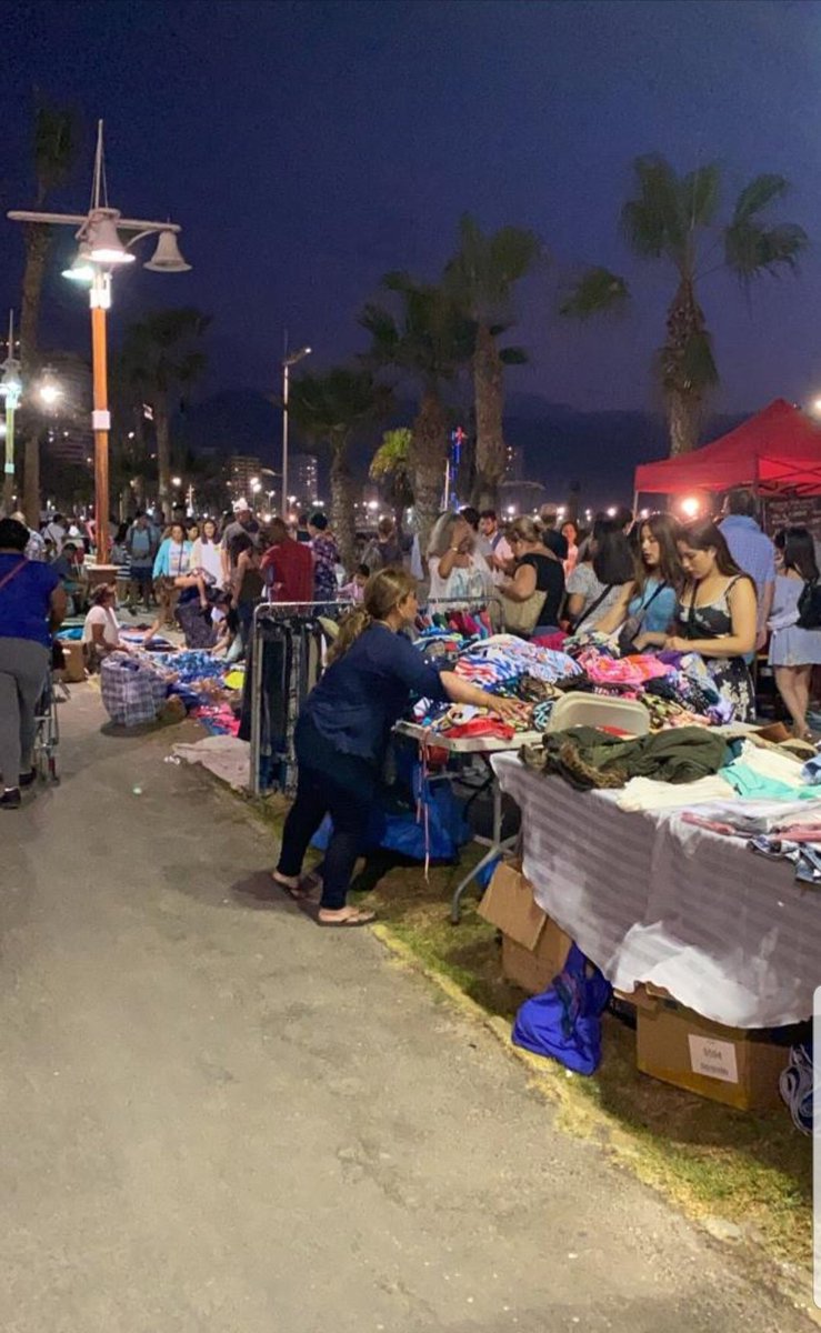 TRechazo's tweet photo. .@IquiqueDeTodos tiene la cagá en #Cavancha, puta la huea ordinaria. Todos sabemos que @MauricioSoriaM da permiso por abajo, es año de elecciones. #Iquique #VotaRechazo #ChaoSoria #FueraSoria https://t.co/sXrjR6ds4Z