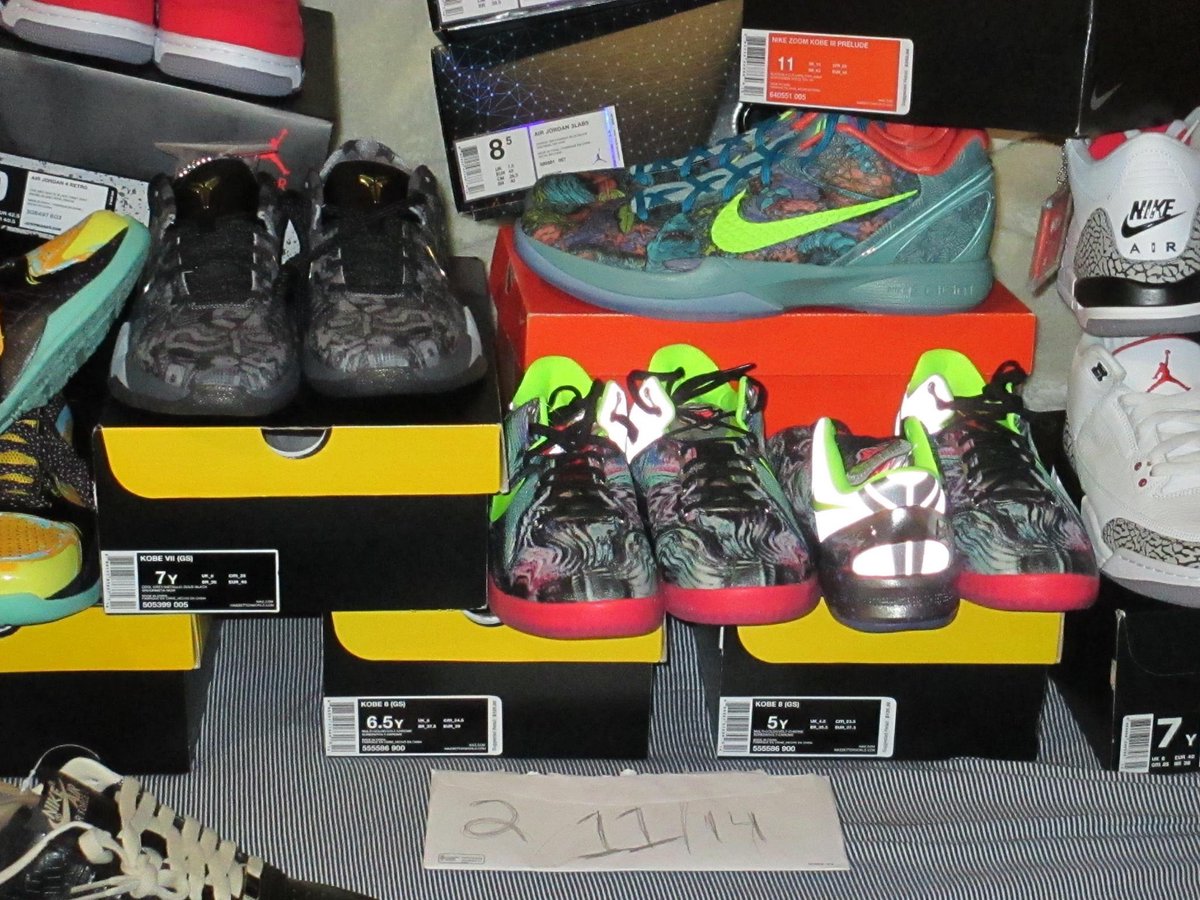 FullyCalibrated's tweet photo. Wow, just remembered I had all of these Kobes and I immediately went through years back in the archives. 2/11/14
#KobeBryant
#ThankYouKobe
#MambaMentality
- #TheEXCEPTIONAL https://t.co/P7tL44a3pT
