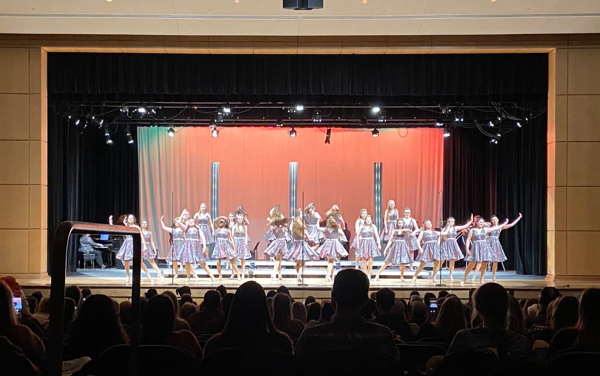 The ladies of Radiance shined bright tonight at Dinner and a Show!
