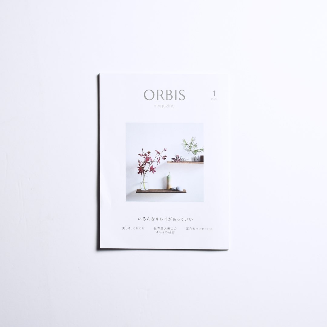 dododesign_jp's tweet photo. 化粧品メーカーORBISの「オルビスマガジン」アートディレクションとデザイン担当しています。#グラフィックデザイナー #グラフィックデザイン
#graphicdesign #dododesign #イラストレーション #イラストレーター #タイポグラフィ #photography #オルビス #orbis #化粧品 #コスメ https://t.co/mbG3dfG3Dv