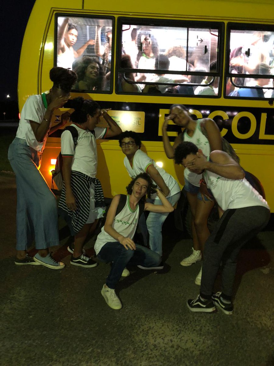 Miglessil's tweet photo. Fiz um planejamento semanal que por conta do ifba e seus miseros escolar não estou conseguindo acompanhar #brazilimdevastated https://t.co/r6RTRdwXnA
