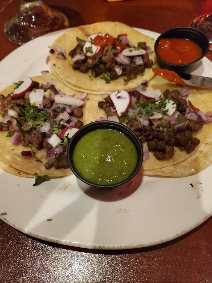 Kelly Bachman tweet media