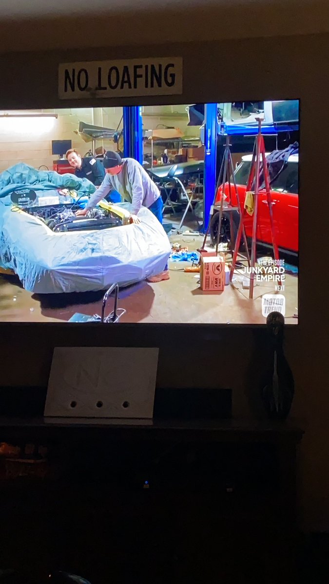 WeakleyDave's tweet photo. Sure is nice seeing @Valvoline VR1 Racing Oil being used on Junkyard Empire. Got to keep those Flat Tappets protected https://t.co/ntRAFsJ0z5