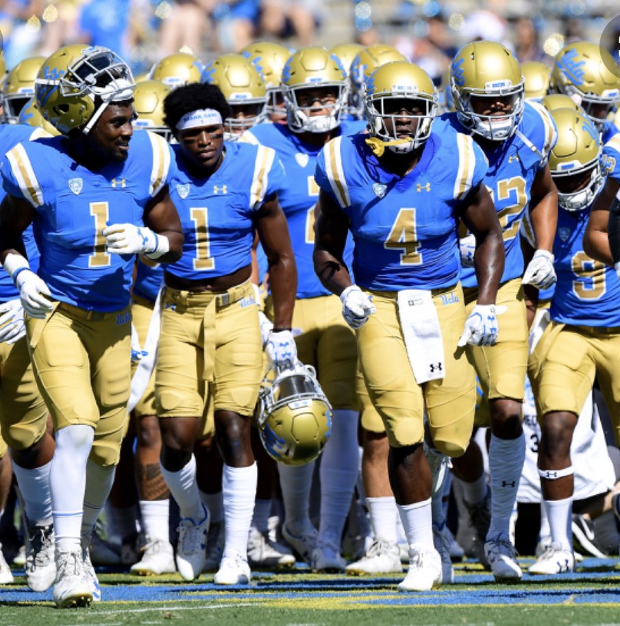 HRHSFootball's tweet photo. ⚫️🔵 #HRFB wants to thank Coach Frye from UCLA for visiting the #Falcons #HighlandsRanch #Cresthill https://t.co/QlSiomvVrb