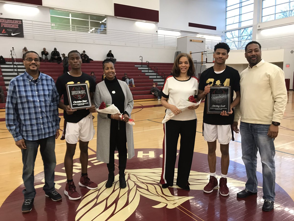 RenaissanceHig3's tweet photo. Celebrating senior night and remembering a Legend all on this fine Tuesday! #RHSHoops #Kobe24 #DPSCDProud https://t.co/qj27SSITU2