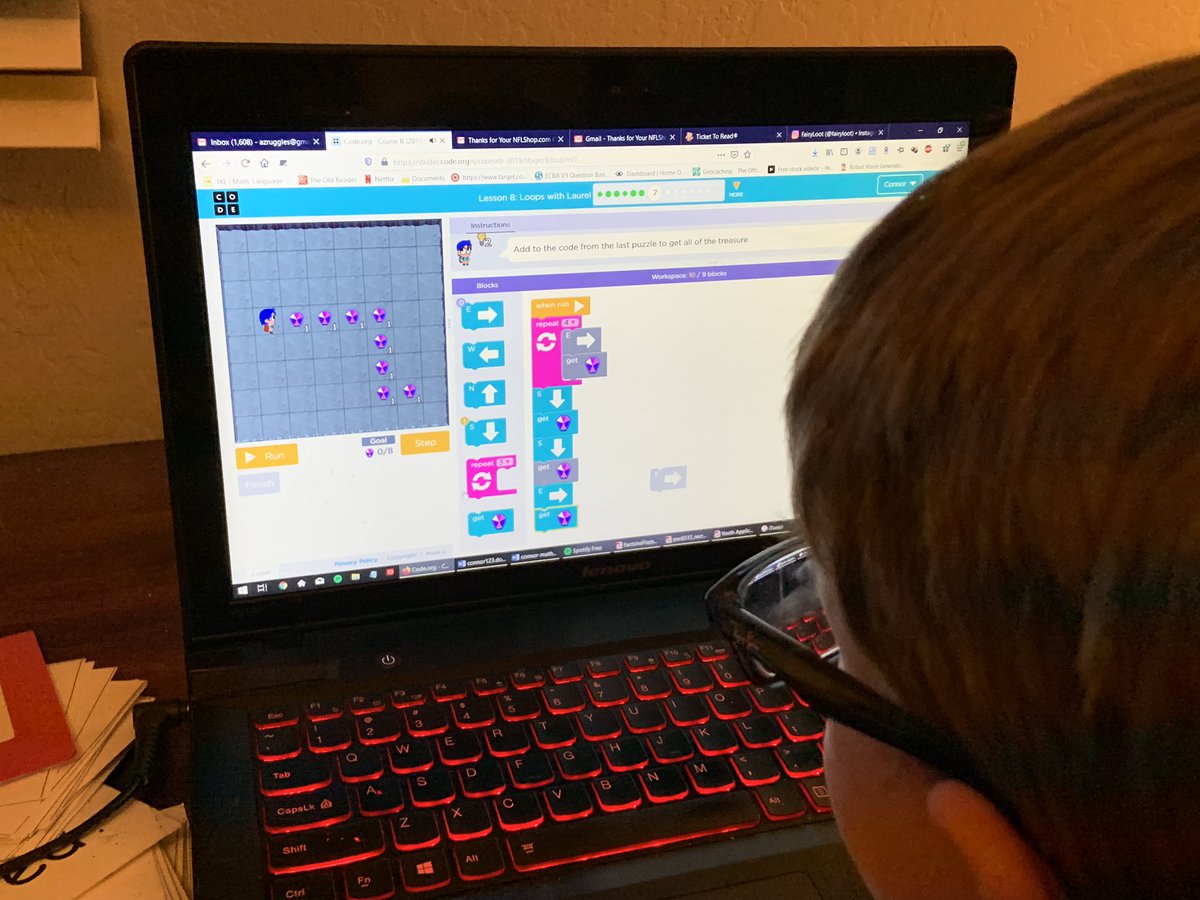 book_invasion's tweet photo. My 6 yr old rocking it on https://t.co/yLhaUpuWMo! #FutureNerd #likefatherlikeson https://t.co/0lHmkUbTAu