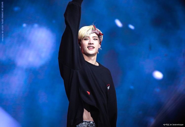 ♡ day 28 of 365 ♡Chris, today is the first skz concert in the US and I wish you guys all the luck  I know you’ll do great as always! I won’t be there but I can’t wait to see what you have prepared for us!Rest well tonight alright? Stay hydrated as well!—  @Stray_Kids  #방찬