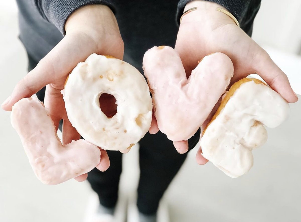 We L O V E our residents! Don’t forget to grab some breakfast in the office tomorrow morning starting @ 7am! See ya there 🍩☕️💕