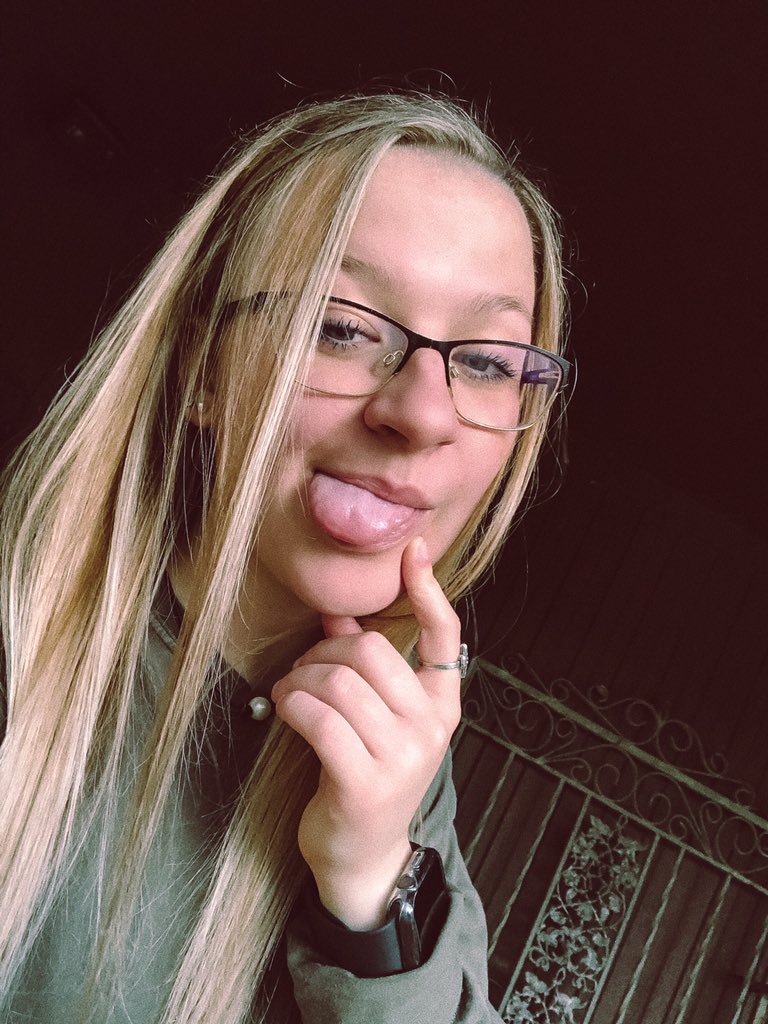 kortnieerenee's tweet photo. one good decision i’ve made this year💇🏼‍♀️ https://t.co/jmhxg91Z7W