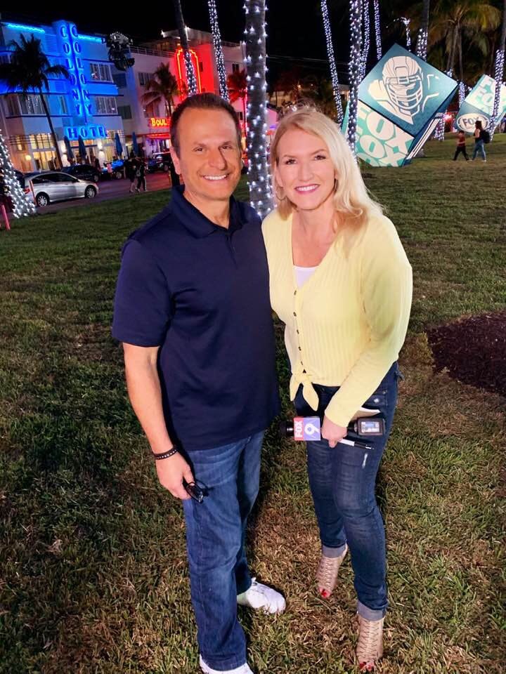 DawnAtFOX9's tweet photo. Getting ready to go live ... and look who’s live next to me at South Beach ~ My dear friend @LouCanellis 🙌#WFLD #KMSP #chicagofriendsforever! #FoxFamily #SB54 https://t.co/7OaljOivrR