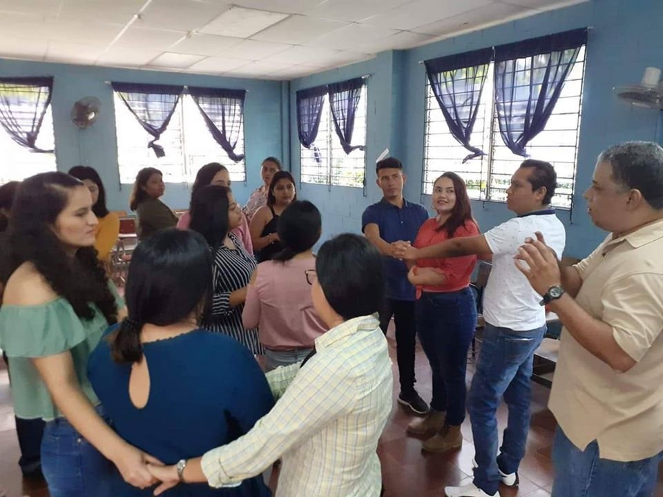 Maspazsv's tweet photo. #Red_Masculinidades_y_Juventudes_de_El_Salvador.
Este día finalizamos proceso formativo para la conformación de la #Base de la RMJ en la Universidad de El Salvador. En coordinación con la Cátedra de Prácticas profesionales de la Licenciatura en Trabajo Social.

#Grupo2 https://t.co/ba4VWMSDrn