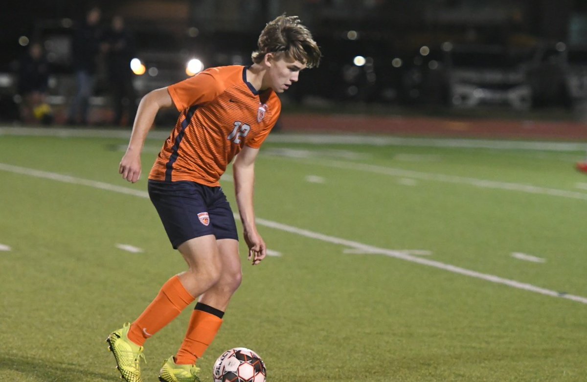 ahverdejo's tweet photo. Finished the double dip outside where the Bridgeland and Bryan soccer teams battled a tricky wind in District 14-6A play. #CDISDspirit ⚽ https://t.co/qemTeEJvxH