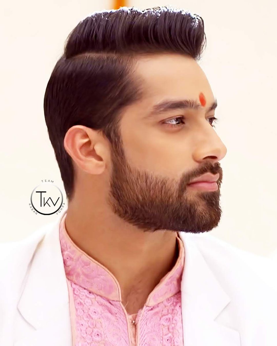 TeamKaranVohra's tweet photo. Fill your heart with only LOVE❤
⠀
GM KV & all KVians. Happy Wednesday. ⠀
@itskaranvohra
#KaranVohra
#HeIsSimply❤
#KVphenomena
#KingOfRomance❤
#TheKVHeartThrob🔥
#TheKVvolcan🌋
#KingOfXpressions
#FitnessIcon
#StyleIcon https://t.co/qcfr8sZCS6