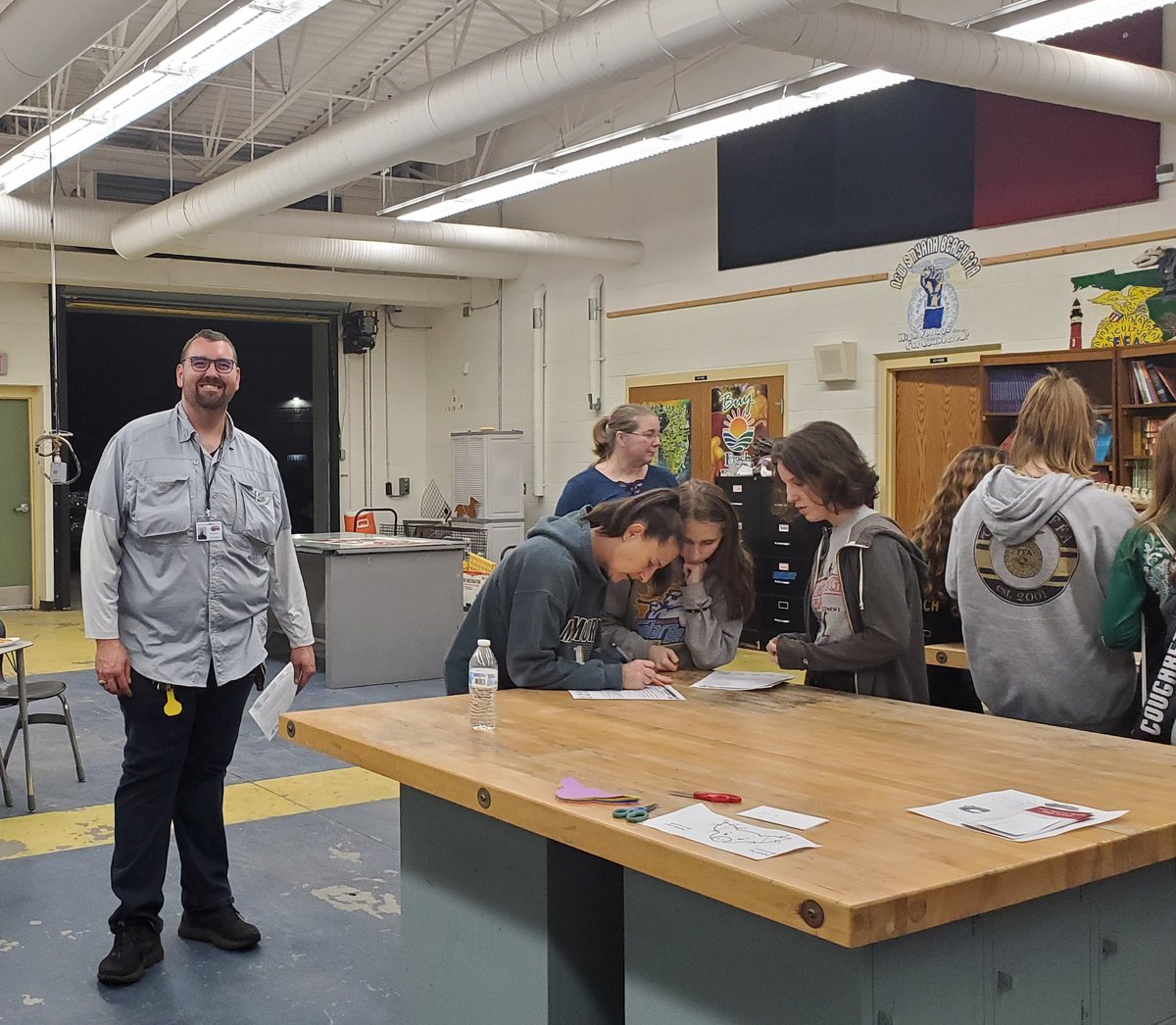 EleetaSue's tweet photo. Thanks for a great Sneak Peek, future CUDAS!  #WelcomeToTheTank! #NSBHS https://t.co/lNmoIMmMXB