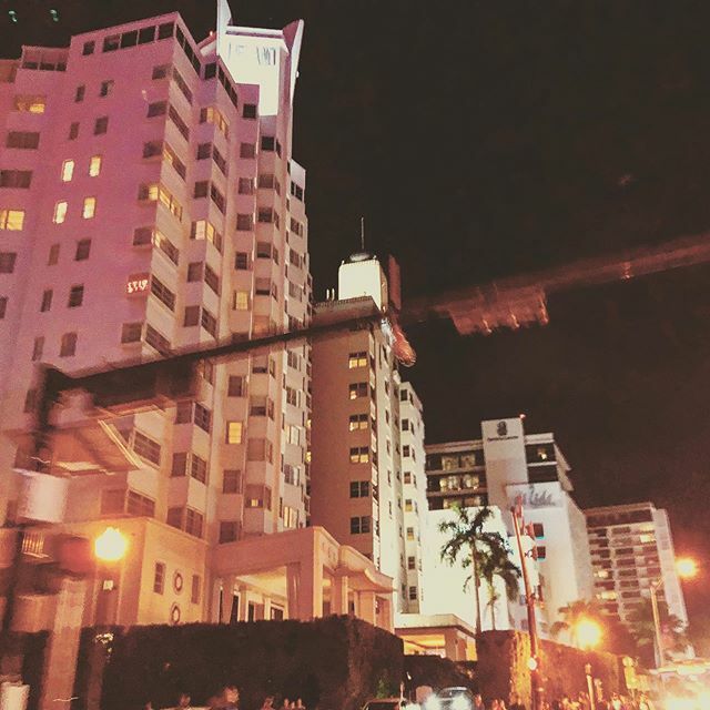 Bright white by day, canvases of color by night, #SouthBeach’s famous Art Deco high-rise hotels help make #Miami uniquely magnificent. #miamibeach #artdeco #architecture #skyline #colorful ift.tt/2GuZhCF