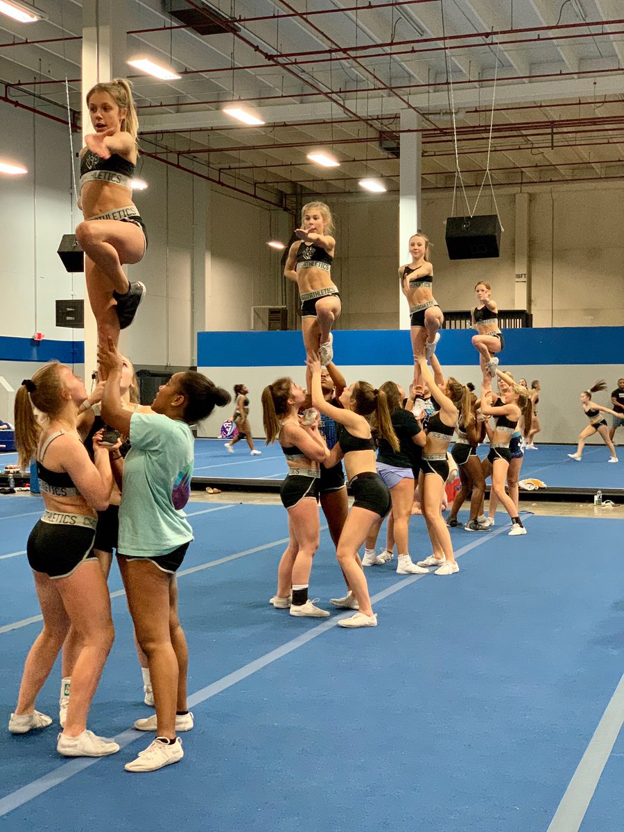 CA_JrRoyalty's tweet photo. With that solid โญ๏ธ tonight... weโre prepared for battle ๐ @GoCoastal @CA_CharlotteNC #j6squad #BATC #CApitolTakeover #sick6th https://t.co/AdigOLLxWJ