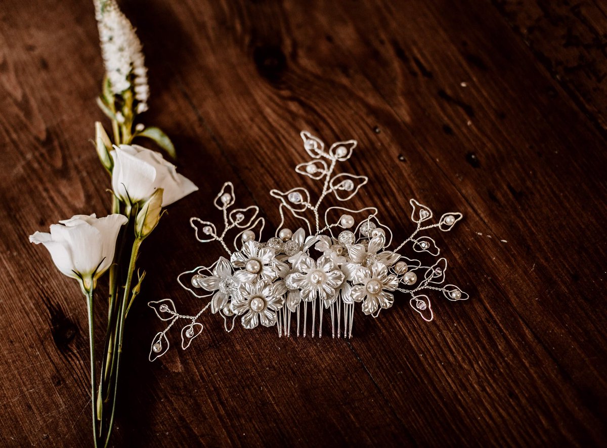BEADY • I Bridal Design (@beady_i_design) on Twitter photo 💫💫 COMPETITION TIME 💫💫
💫💫 GIVEAWAY 💫💫
More info how to enter to win THIS stunning headpiece at :
instagram.com/p/B74GqhTB2V1/…
Or
facebook.com/20166602919812…
Photo by: <a href="/inevision/">INEVISION PHOTOGRAPHY</a>
#giveaway #freegift #weddinggift #bridalhairaccessories #headpiecegiveaway #competition 💫💫 COMPETITION TIME 💫💫
💫💫 GIVEAWAY 💫💫
More info how to enter to win THIS stunning headpiece at :
instagram.com/p/B74GqhTB2V1/…
Or
facebook.com/20166602919812…
Photo by: <a href="/inevision/">INEVISION PHOTOGRAPHY</a>
#giveaway #freegift #weddinggift #bridalhairaccessories #headpiecegiveaway #competition